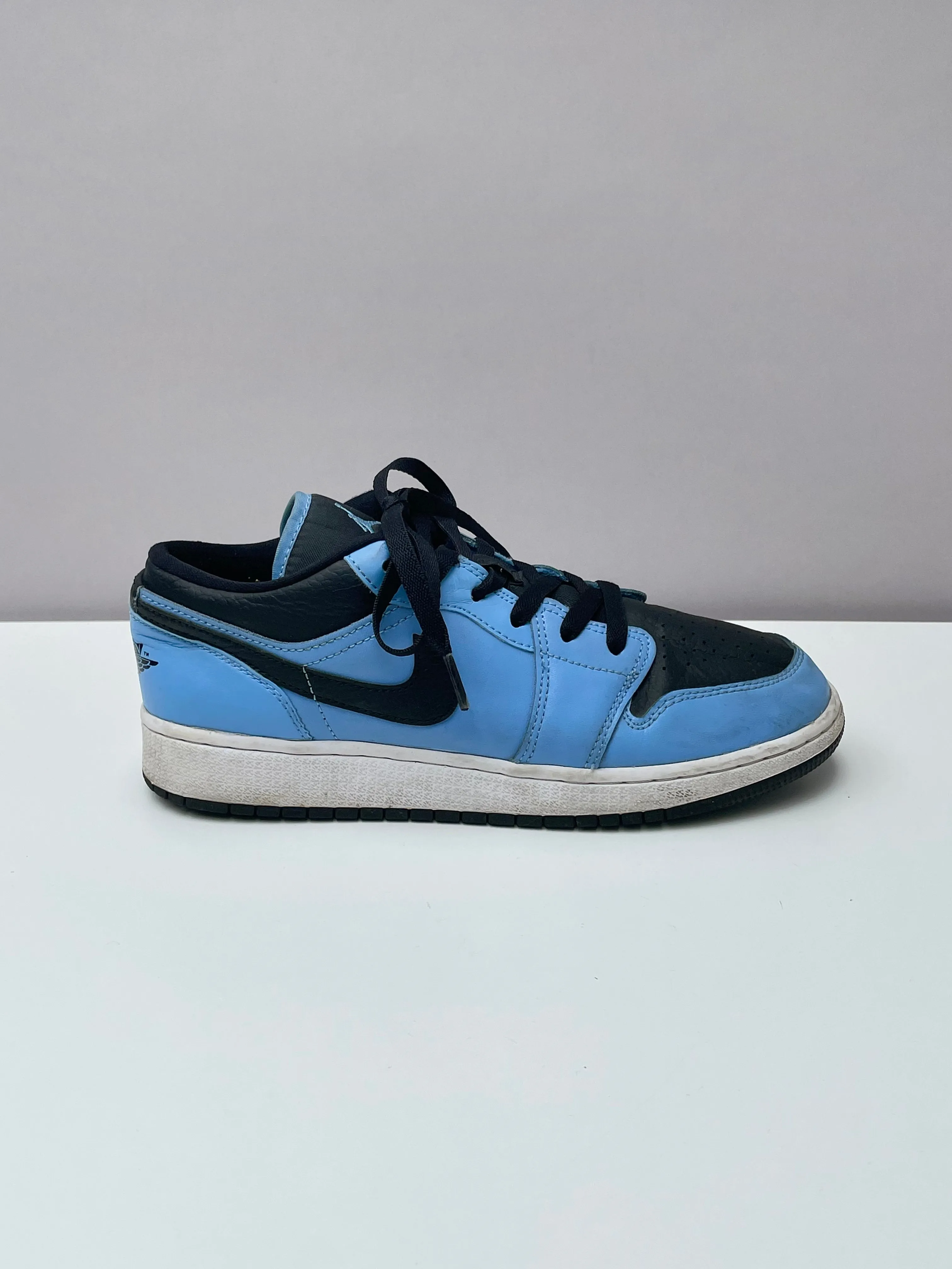 Air Jordan 1 Low Blue Black sneakers