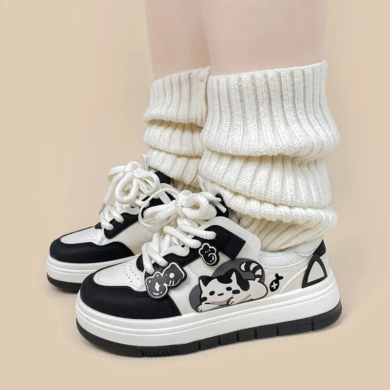 Chubby Cheeks Kitty Casual Sneakers - Women's
