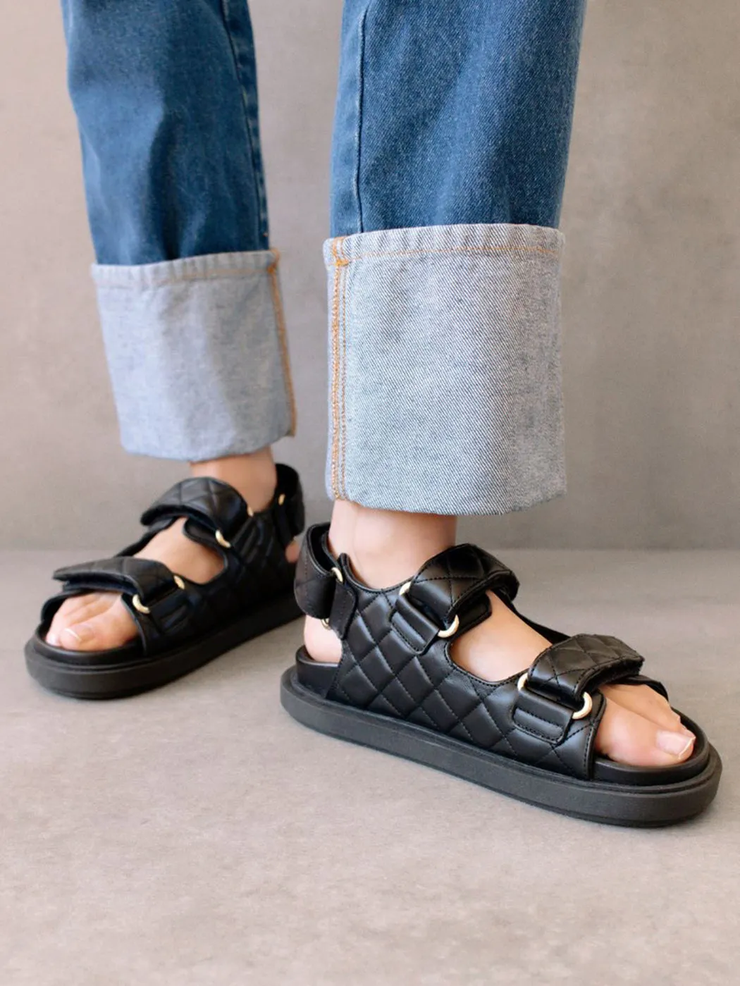 Hook-Loop Sandal - Black
