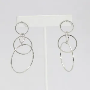 Linked hoop earrings