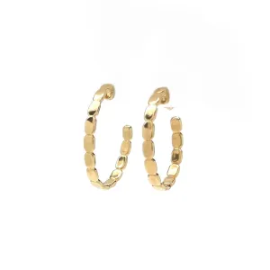 MEDIUM FLAT DOT HOOP