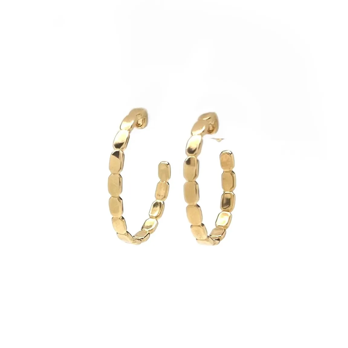 MEDIUM FLAT DOT HOOP