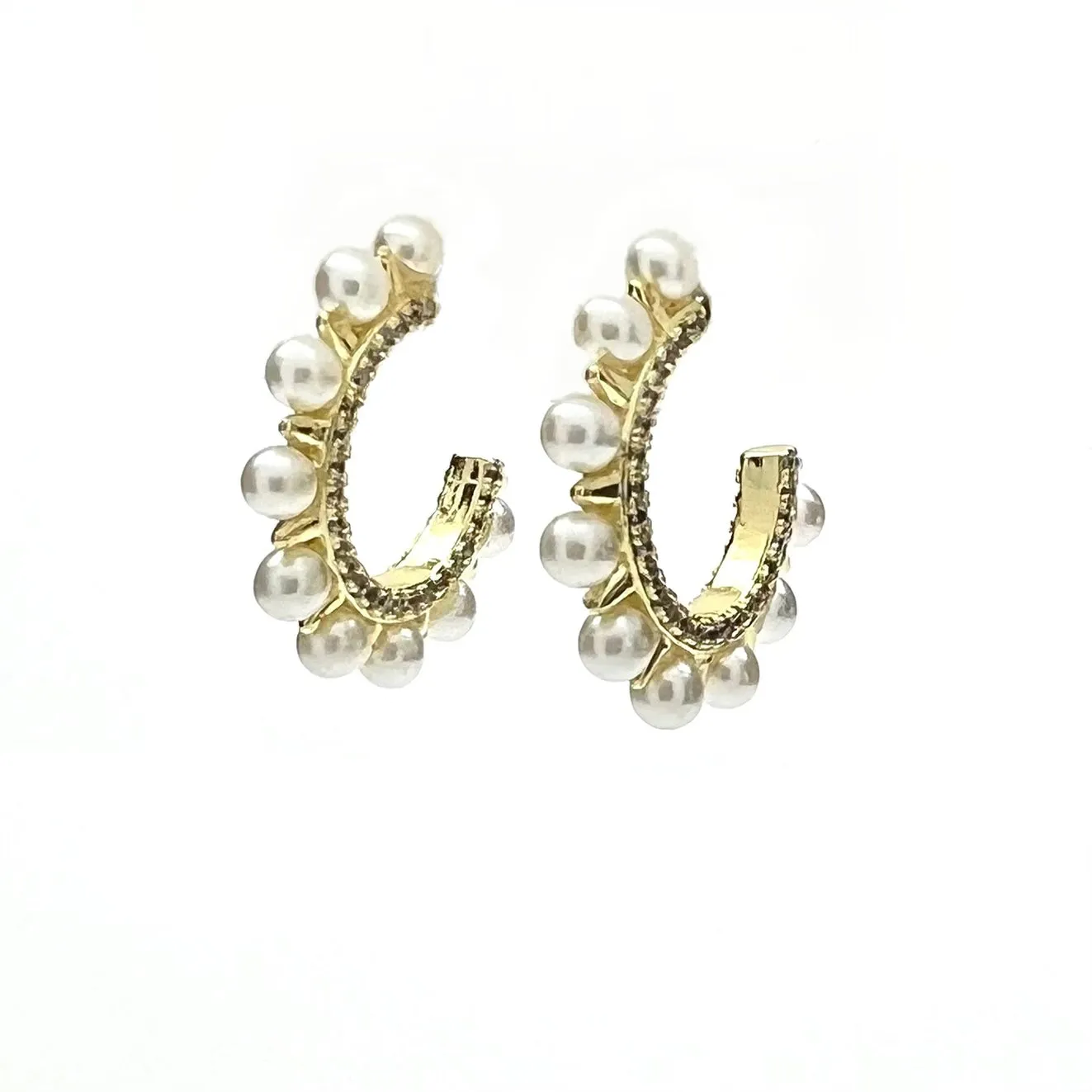 MEDIUM PAVE/PEARL POST HOOP