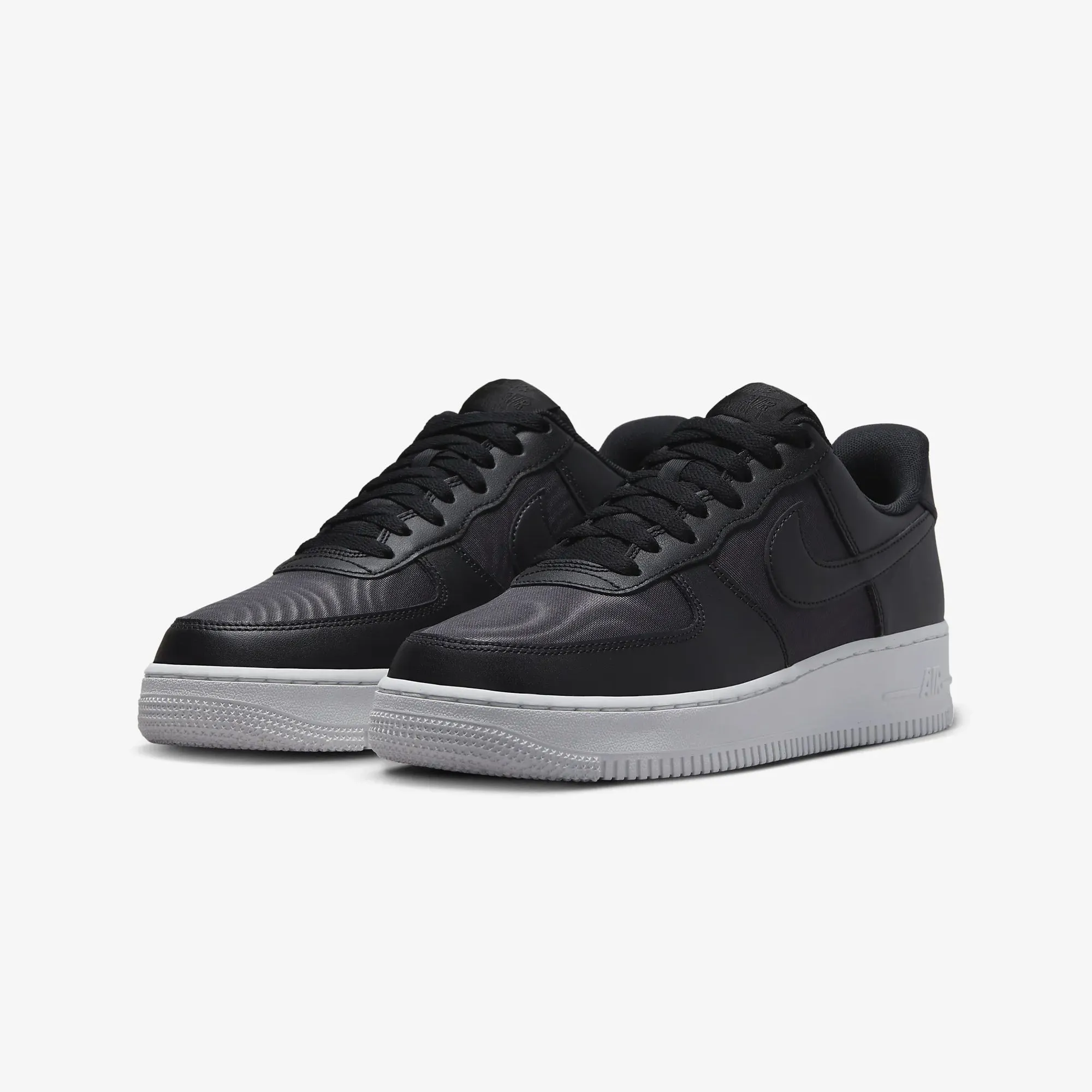 Nike | AIR FORCE 1 '07 LV8 { BLACK/BLACK-SUMMIT WHITE