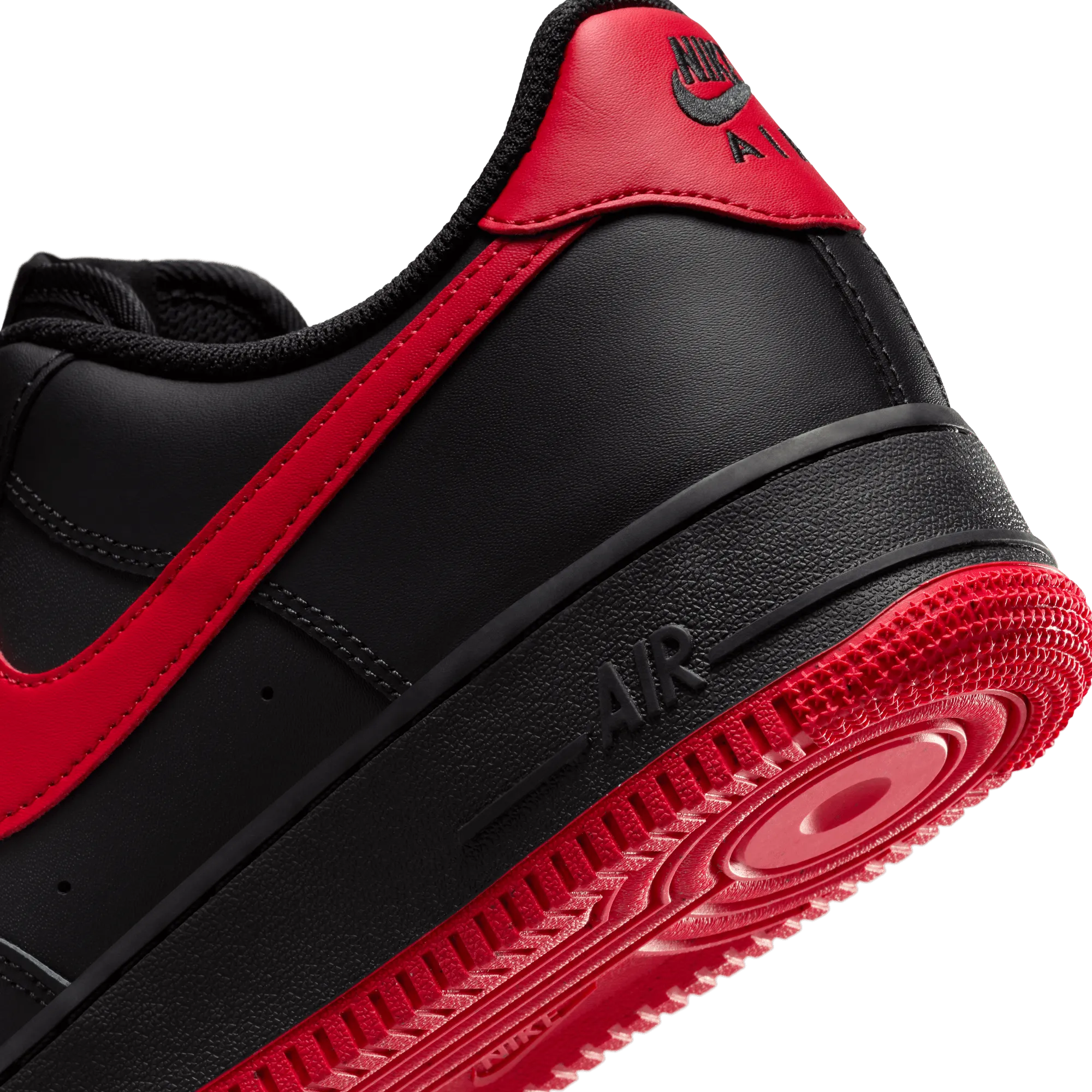 NIKE AIR FORCE 1 '07 MEN'S SHOES