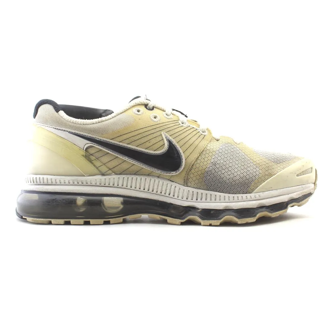 NIKE  AIR MAX  2010