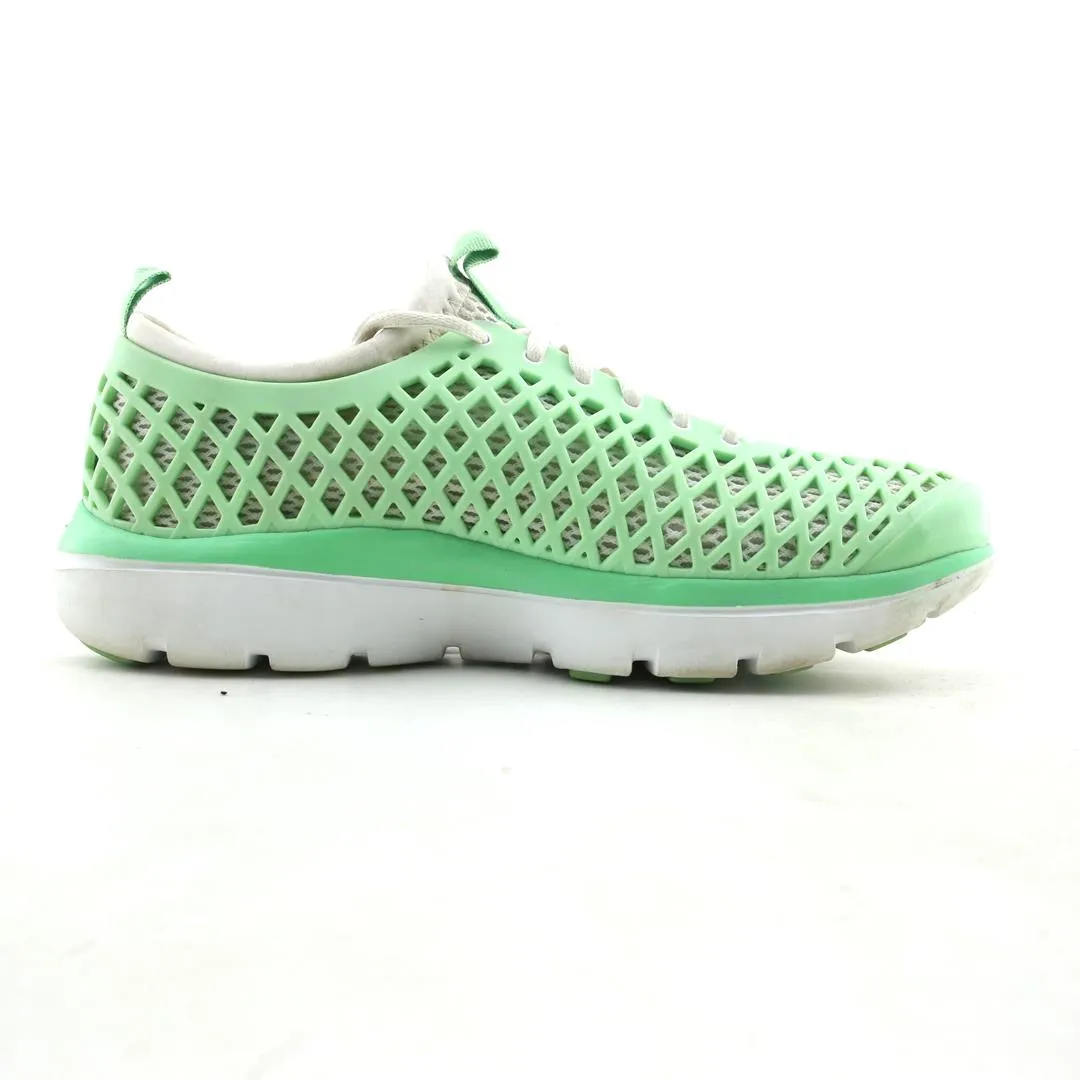 NIKE AIR REJUVEN8