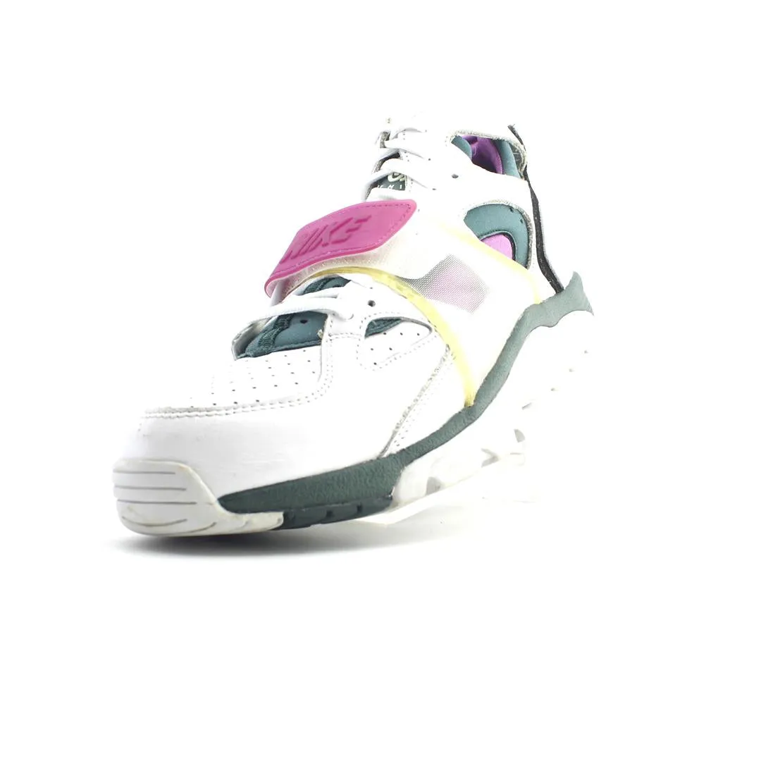 NIKE AIR TRAINER HUARACHE