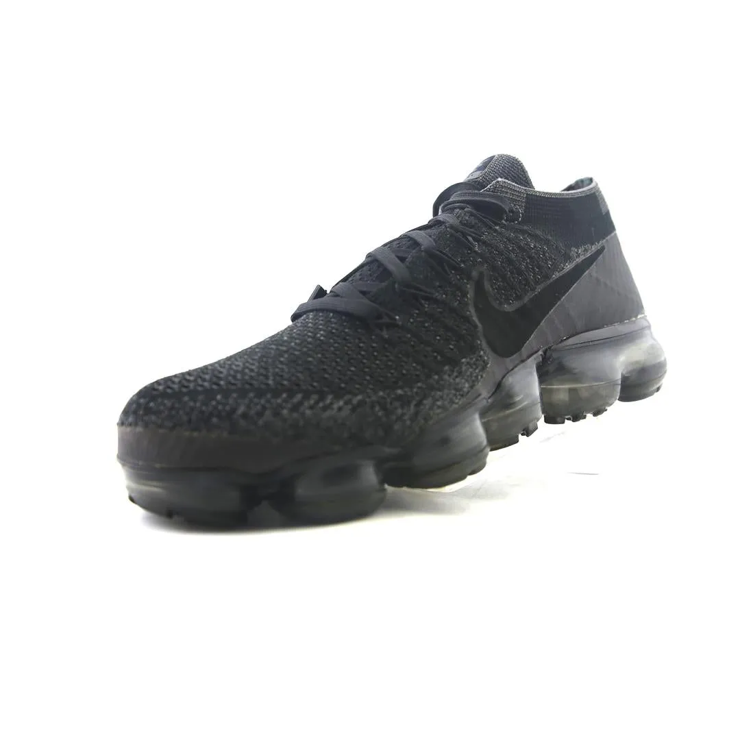 NIKE AIR VAPORMAX TRIPLE 2.0