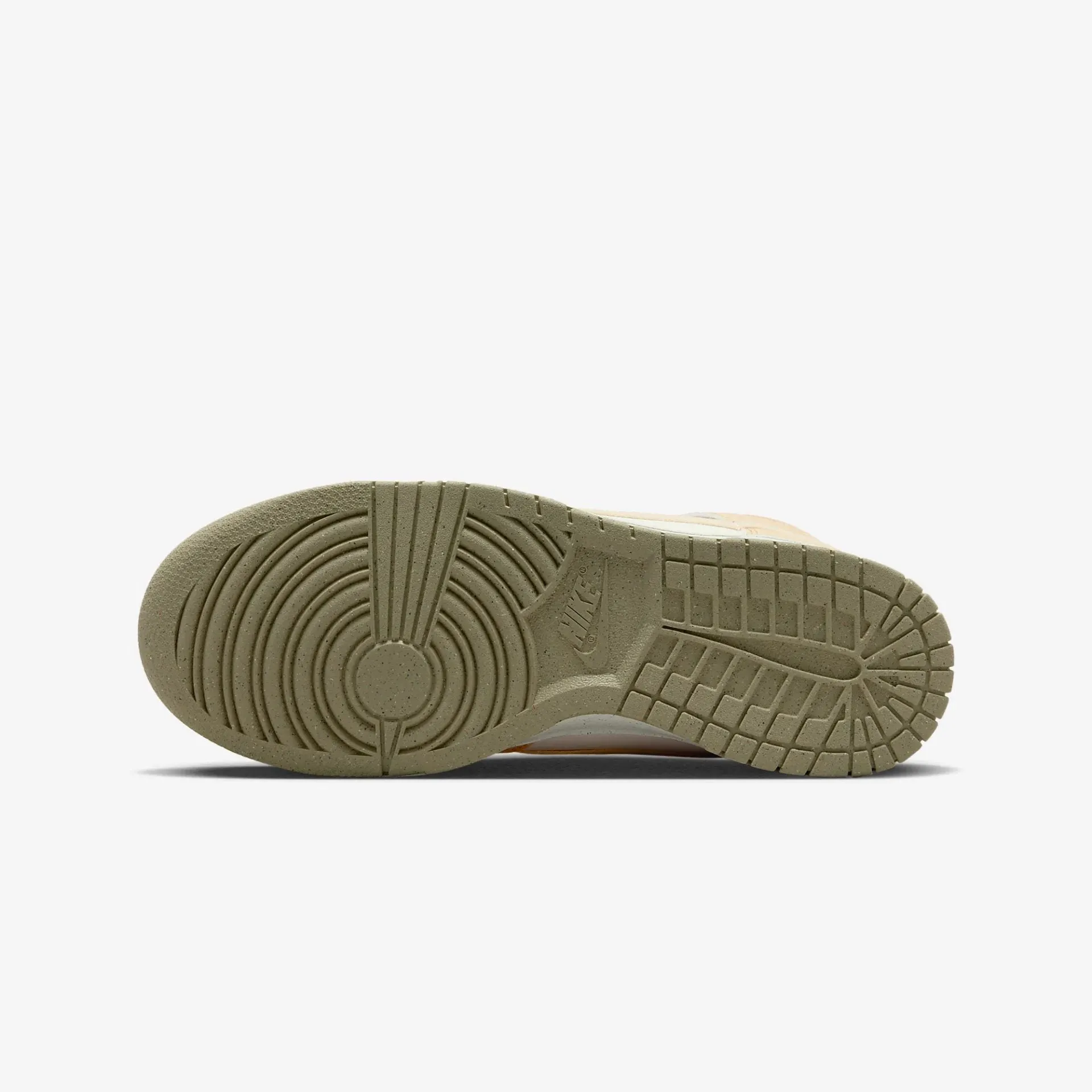 Nike | DUNK HIGH RETRO SE  { SESAME/BLACK