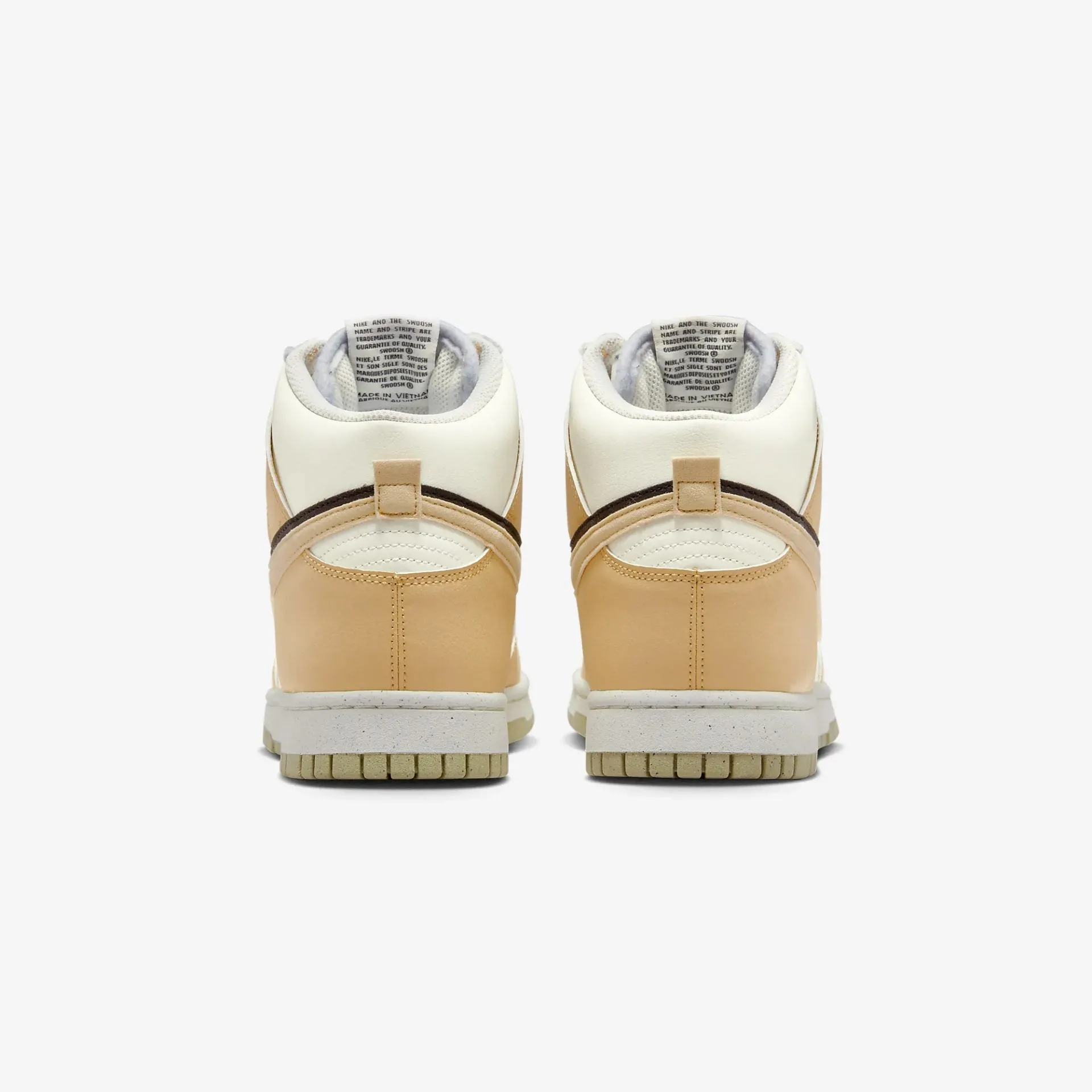 Nike | DUNK HIGH RETRO SE  { SESAME/BLACK