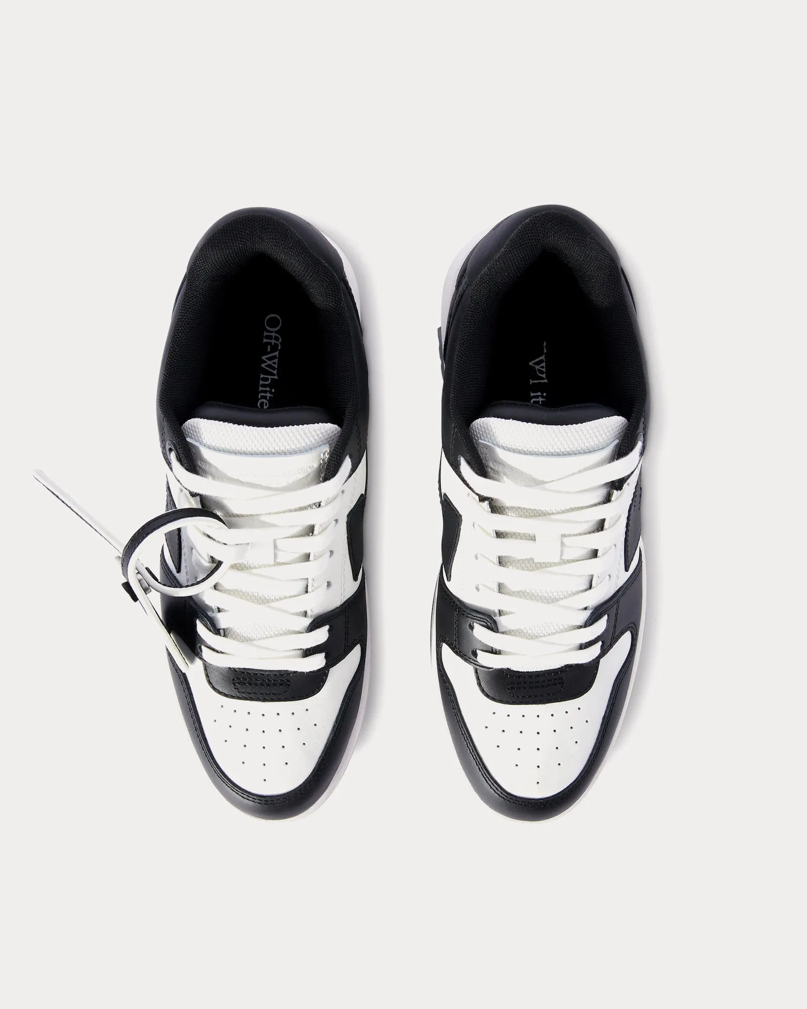 Out Of Office Leather Black / White Low Top Sneakers