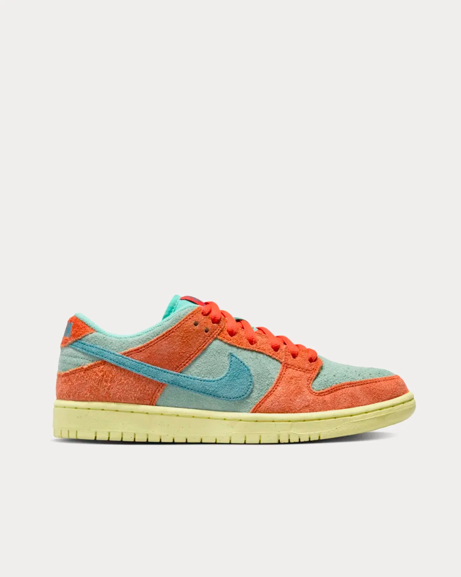 SB Dunk Low Orange / Emerald Rise Low Top Sneakers