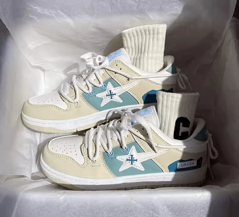 Women’s All-Match White Sneakers - Casual Sports Shoes for Students